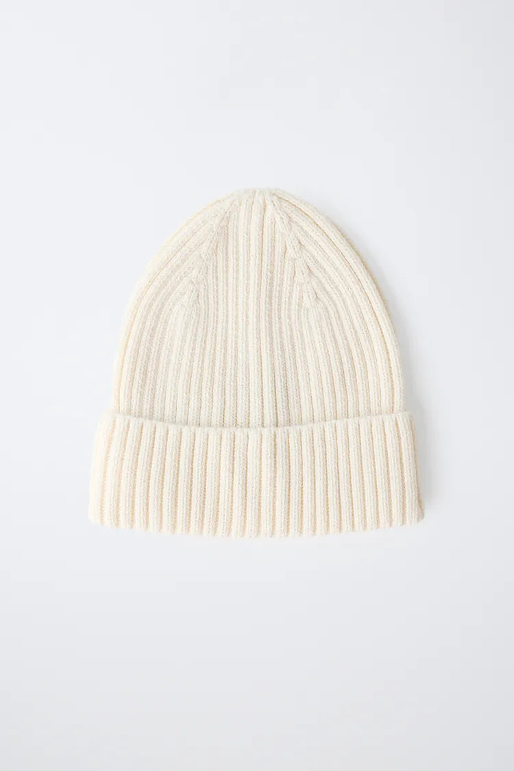KNIT BEANIE - OFF WHITE