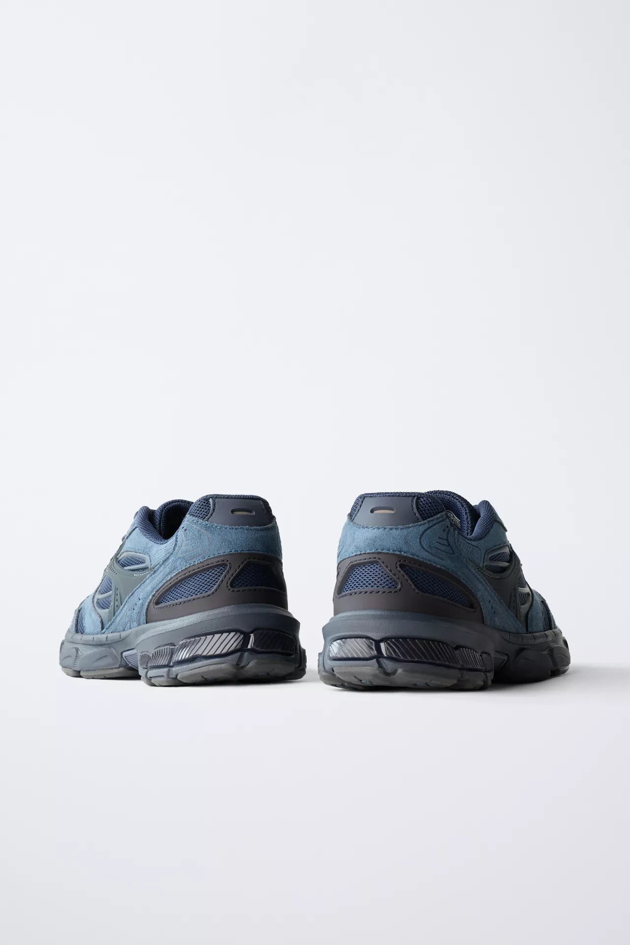 RUNAWAY TRAINER - NAVY