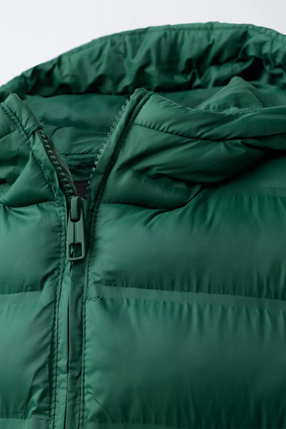 ESSENTIAL GILET - FOREST GREEN