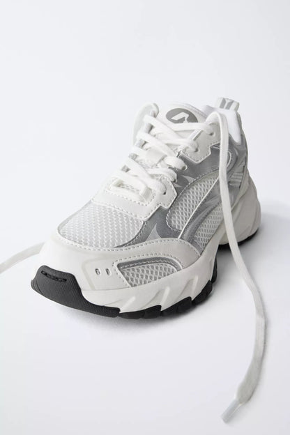 MESH TRAINER - SILVER / WHITE