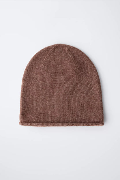 ESSENTIAL KNIT BEANIE - BROWN