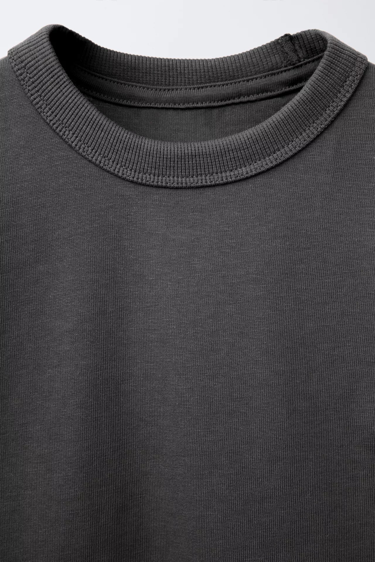 BASIC HEAVYWEIGHT T SHIRT - CHARCOAL