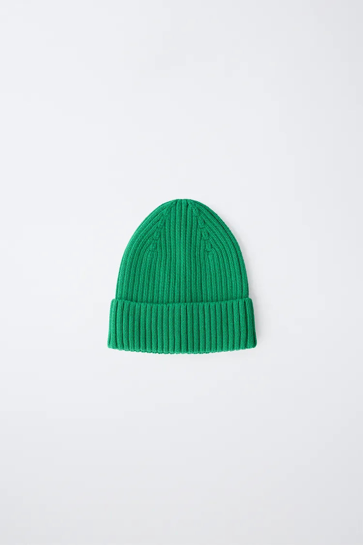 KNIT BEANIE - GREEN