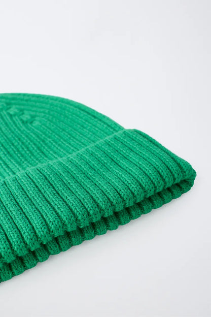 KNIT BEANIE - GREEN