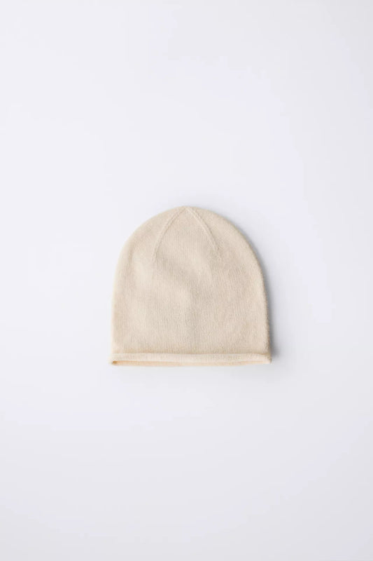 ESSENTIAL KNIT BEANIE - SAND