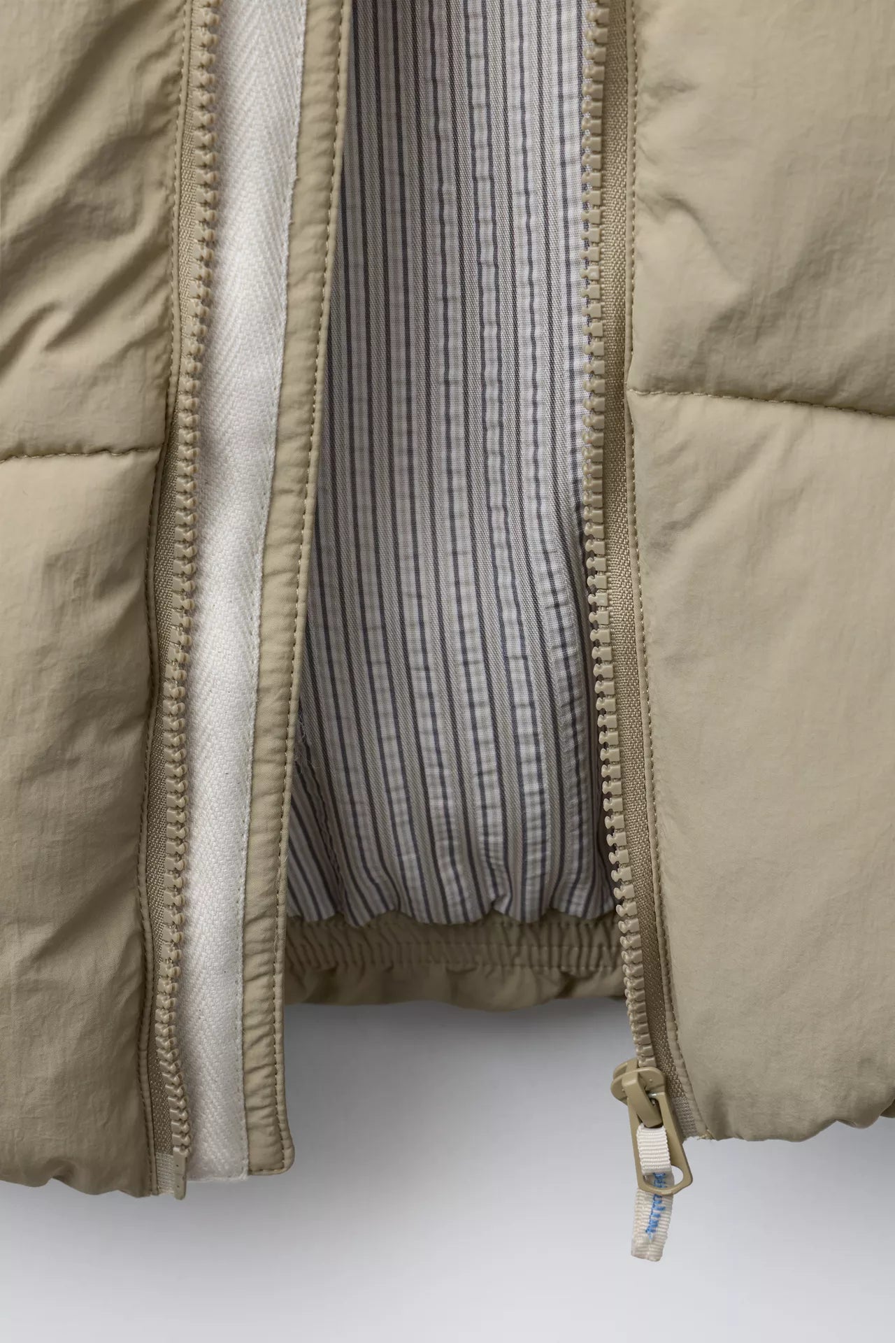 PUFFER JACKET - BEIGE