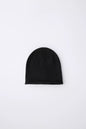 ESSENTIAL KNIT BEANIE - BLACK