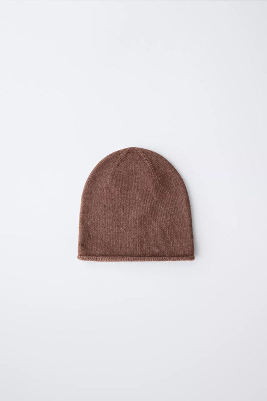 ESSENTIAL KNIT BEANIE - BROWN
