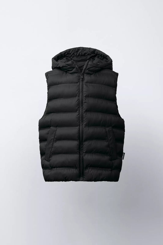 ESSENTIAL GILET - BLACK