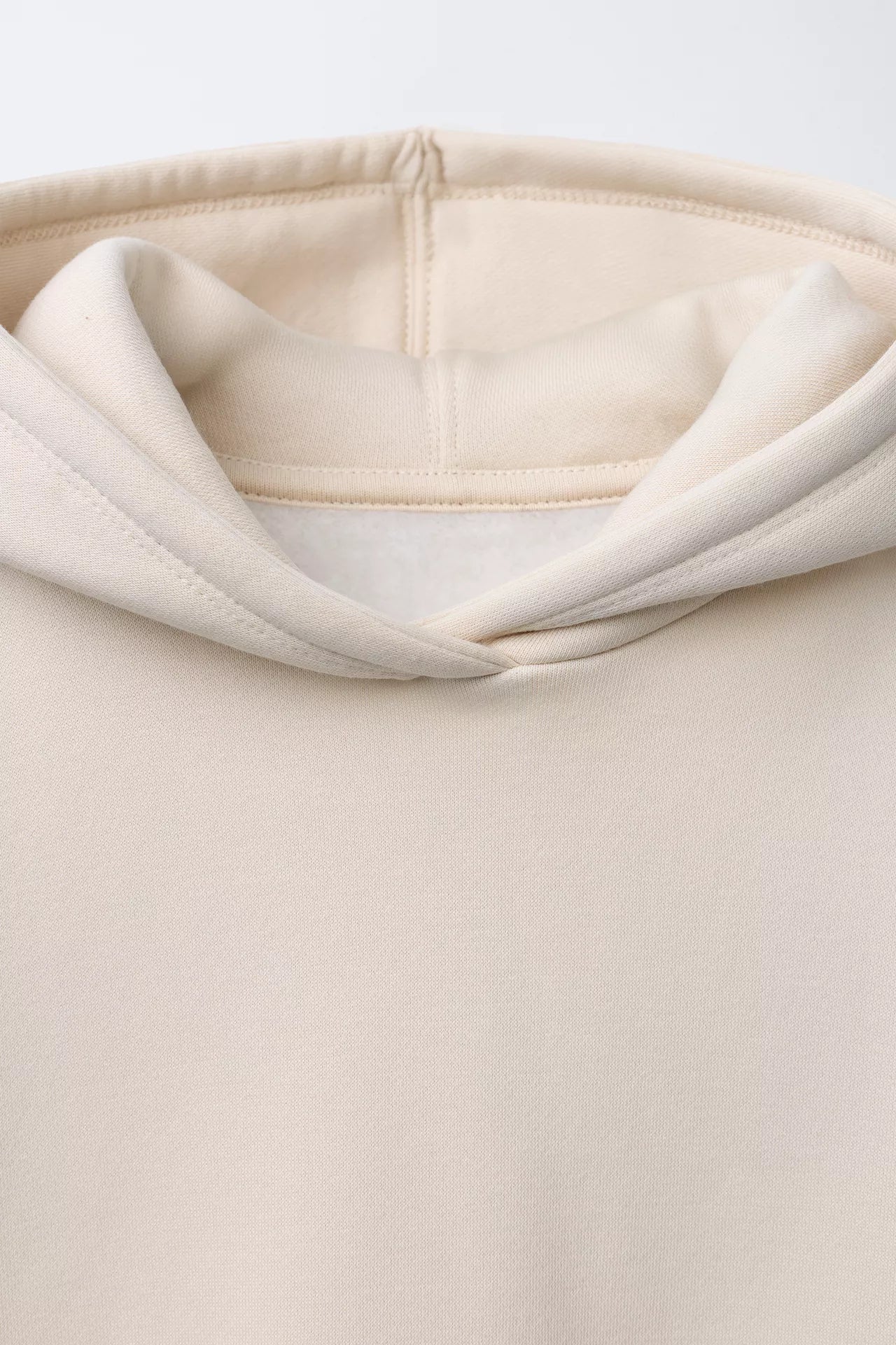 BASIC PATCH LOGO HOODIE - BEIGE